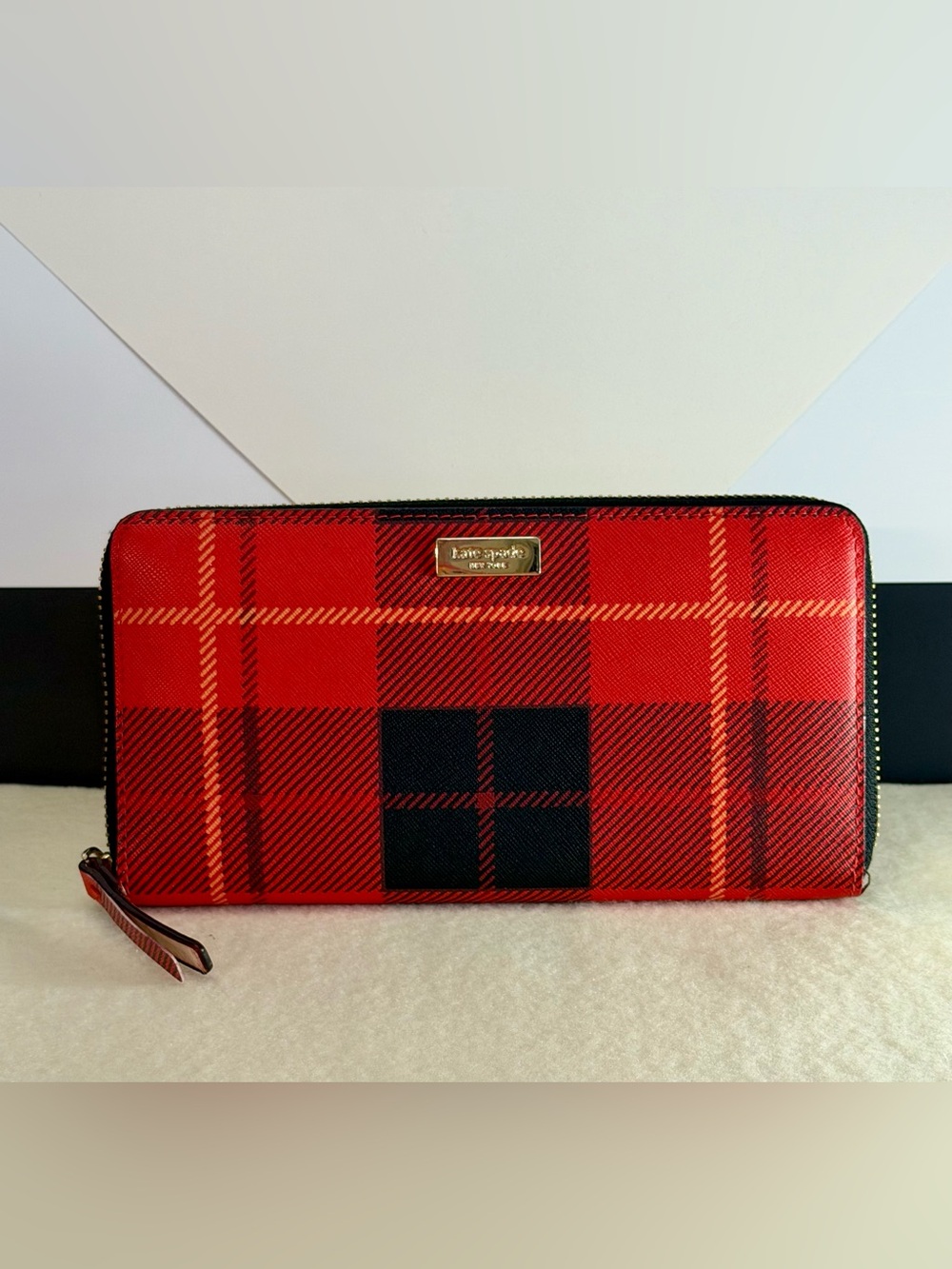 Kate Spade Woodland Plaid Stacy Wallet – Red Black Buffalo Plaid – Zip Around